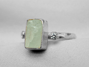 Anillo de cristal Natural de aguamarina, piedra preciosa de diseño único, curativo, hecho a mano - Product Image 5