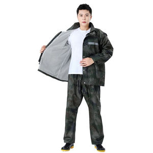 Trajes de lluvia transpirables sublimados con estampado de camuflaje, chubasquero y pantalones con cremallera en el pecho y cinta reflectante - Product Image 4