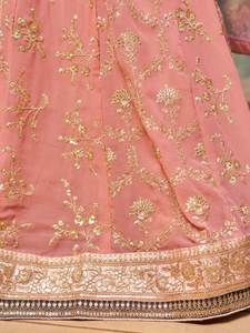 Lehenga Choli de Poliéster Bordado en Rosa Polvoriento, Largo hasta el Suelo, con Blusa a Juego, Dupatta Floral, Secado Rápido, Elegante para Ocasiones Festivas - Product Image 5