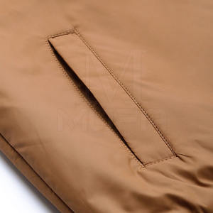 Blouson aviateur à col montant style street pour hommes tissu en toile à séchage rapide polyester de haute qualité vente en gros pour la saison d'hiver - Product Image 4