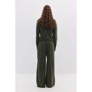 กางเกงวอร์มโพลีเอสเตอร์น้ำหนักเบา ระบายอากาศได้ดี ทรงขากว้าง มีกระเป๋า ลายทาง ไซส์พลัส เอวกลาง ผูกเชือก ทรงหลวม - Product Image 5