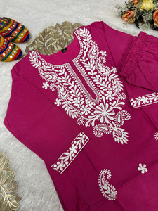 Kurti à séchage rapide en coton Khadi pour femmes à la mode avec un beau travail de broderie parfait pour toutes les occasions, y compris la fête - Product Image 5