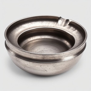 Cenicero de Metal de Estilo Moderno con Superficie Pulida, Tapa Resistente al Viento, Ecológico y Duradero para Uso en Exteriores, Jardín y Balcón - Product Image 5