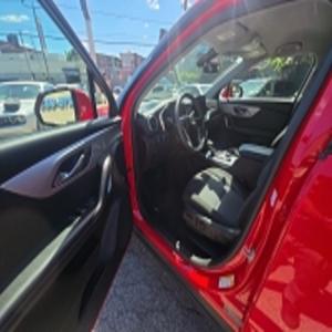 Chevrolet Blazer LT 2022, conduite à gauche, sièges en cuir, caméra de recul, prêt à être expédié - Product Image 3