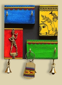 In-Key-Geneous Warli Hand-Painted Wooden Key Holder With Dhokra <b>Art</b> 4 Hooks Mounted Mail Holder for Home Wall Door Key <b>Stand</b> - Product Image 2