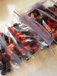 Premium Frozen Blueberries | VDELTA Vietnam Natural Fruit Bulk Smoothie <b>Dessert</b> OEM Export - Product Image 2