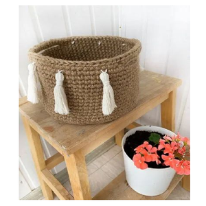 Cesta de regalo de yute tejida a mano de calidad superior, cesta decorativa multiusos de fibra Natural sostenible para regalar decoración del hogar - Product Image 1