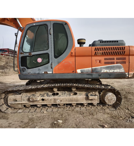 Excavadora de cadenas Doosan DH215-9C usada, año 2021, motor/bomba incluidos, peso operativo de 21 toneladas, buen estado. - Product Image 5