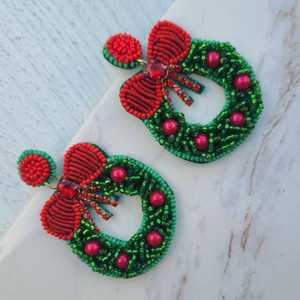 Ensemble de boucles d'oreilles style européen et américain classique en perles de style occidental finition bohème dorée vente en gros pour les mariages occasions spéciales - Product Image 4