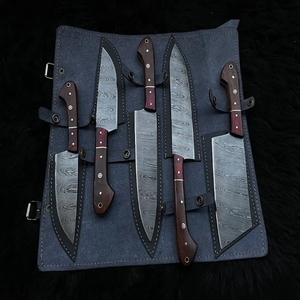 Ensemble de couteaux de chef cinq pièces en acier au carbone fait à la main personnalisé de haute qualité - Product Image 1