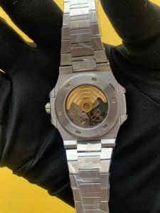 Reloj de pulsera analógico automático mecánico de acero inoxidable con esfera indexada de estilo moderno para hombre, relojes suizos de moda de lujo de la India - Product Image 5