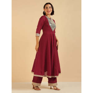 Conjunto de Túnica Bordada de Georgette Color Granate y Pantalones Palazzo para Mujer, Manga Tres Cuartos, Tela de Chifón, Elegante - Product Image 5