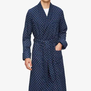 Neue Luxus Herren Kimono Style Nachtwäsche Pyjamas Roben Leichte Baumwolle bedruckte bequeme Bademantel Bademantel für Männer