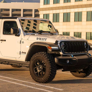 Wrangler Willys 4xe 2024, hybride rechargeable de 375 ch, 4x4, non modifié, appartenant à un propriétaire californien - Product Image 1