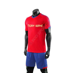 Conjunto de ropa de fútbol por sublimación personalizada al por mayor, uniformes de equipos de fútbol, modelos de camisetas de fútbol, conjunto de camisetas de clubes de fútbol para jóvenes - Product Image 3