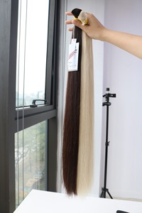 Extensions de cheveux en vrac de haute qualité au prix de gros 100 grammes 18 pouces texture complète de couleur claire à double tirage - Product Image 3