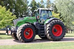 รถแทรคเตอร์แบบไม่ตรงกันของ VIO Mt 1100 85HP robin แบริ่งเครื่องยนต์ออสเตรียที่ผ่านการทดสอบและตรวจสอบแล้ว - Product Image 6