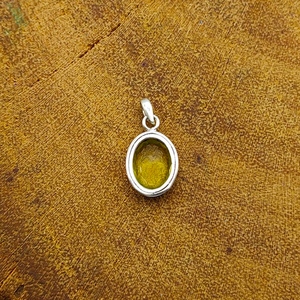 Delicado colgante de topacio Limón, collar artesanal facetado bohemio de Plata de Ley 925 con colgantes y dijes finos - Product Image 4