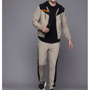 Chándal de nailon con cremallera de alta calidad OEM, chándal de gran tamaño de algodón holgado, conjunto de chándal con cremallera y logotipo personalizado - Product Image 5