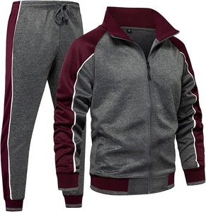 Chándal de algodón 100% transpirable Vintage para hombre Conjunto informal con capucha y logotipo personalizado de alta calidad para invierno Venta en línea - Product Image 3