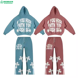 Conjunto de Sudadera con Capucha y Cordón Ajustable y Pantalones Anchos de Algodón Pesado, Transpirables y Ecológicos, con Bordado Personalizado - Product Image 1