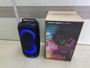 Altavoz BOX120 con Lámpara RGB de Llama y Barra de Arrastre, Apto para Altavoces 5.3, Resistente al Agua, Alta Potencia, Ideal para Fiestas de Karaoke - Product Image 3