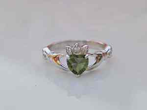 Bague Claddagh Moldavite en argent sterling Bijoux faits à la main représentant l'amour Fidélité Amitié - Product Image 3
