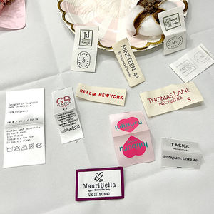 Etiquetas de seda de la empresa más vendida para ropa, etiquetas personalizadas blancas para logotipo de marca, etiqueta tejida para ropa de marca de buena calidad - Product Image 2