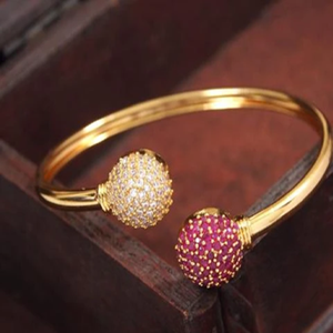 Haute qualité or laiton mode Bracelet dames main bijoux bracelets plaqué or pour les fêtes prix usine - Product Image 6