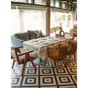 Jahan-e-Khushiyan Eco-Friendly Nonwoven <b>Table</b> <b>Cloth</b> Printed Rectangle and Square Design for Hotels - Product Image 4