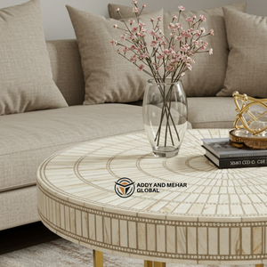 Forte demande sur la table basse ronde en incrustation d'os beige Table à motif rayé avec base en métal doré - Product Image 6