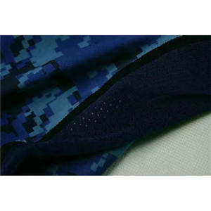 FlexStreamline Protector de sarpullido de manga larga para profesionales de la aptitud Compresión MMA Spandex Tela con logotipo personalizado Pros Fitness Enthusiast - Product Image 4