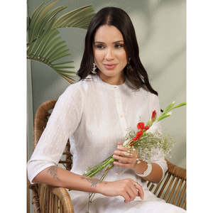 ชุดคุรตะสีขาวสำหรับผู้หญิง ออกแบบเองสำหรับฤดูร้อน - Product Image 5