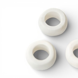 Ensemble d'anneaux de serviette en marbre moderne avec des formes géométriques pour une décoration de table contemporaine Unique - Product Image 3