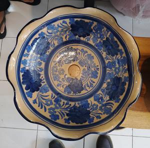 Lavabo de Cerámica Hecho a Mano de Lujo con Diseño de Flores y Plantas Pintadas a Mano para Decoración del Hogar - Product Image 3