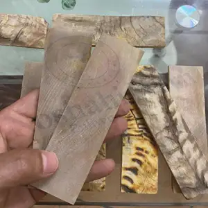 Manche de couteau en corne de mouton poli Échelle pressée naturelle avec produit de plaques de corne de bélier - Product Image 1