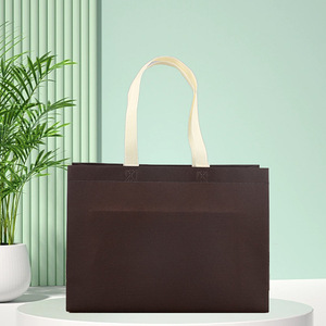 Sac fourre-tout personnalisé en non-tissé épais pour les magasins de vêtements, sac cadeau promotionnel - Product Image 6