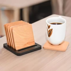 Sous-verres en noyer sur le thème du vin par H.M.A Handicrafts avec un design au toucher du cœur - Product Image 5