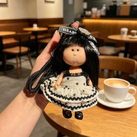HECION Nouvelle Mini Poupée Pomme de Terre en Peluche de 14 CM, Tenue à Habiller, Jupe, Salopette, Adorable Fille aux Cheveux Bouclés, Porte-clés