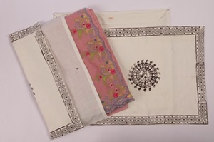 ผ้าคลุมเสื้อผ้าลายวอร์ลี |   การออกแบบแบบดั้งเดิมของชาวอินเดีย |   ถุงเก็บชุดผ้าฝ้าย |   ตู้เสื้อผ้าแบบพกพาสำหรับการเดินทาง - Product Image 3