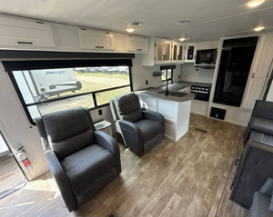 Occasion - 2023 - Keyestone - Hideout - 28-R-K-S - RV - Camper - disponible pour livraison - Product Image 3