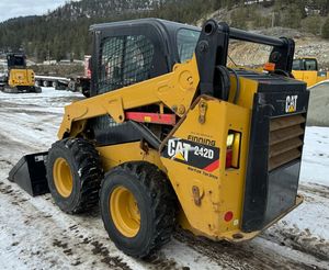 Mini chargeuse compacte 246c 226b Cat 242D d'occasion d'origine 95% Chargeur sur pneus avant Fourniture en usine Certificat EPA/CE - Product Image 6