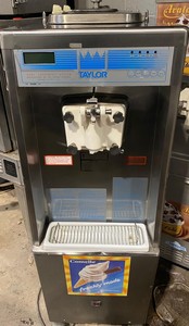 LS268 Floor Standing Commercial 3 Flavor Soft Serve <b>Ice</b> Cream <b>Machines</b> High Capacity 110V/220V Dual Voltage CE Approved For Sale - Product Image 5