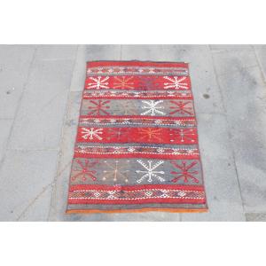 Vintage Turkish Kilim Small Rug 2.1x3 ft, <b>Red</b> Solid Rug <b>Wool</b> - Product Image 1