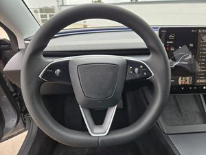 Tesla Model 3 Long Range RWD 2025 - Product Image 4