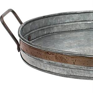 Bandeja de servicio ovalada de hierro galvanizado rústico con asas Bandeja de artesanía de metal Fabricante indio para comedor y servicio - Product Image 3