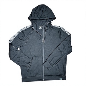 Sweat-shirt décontracté pour homme, noir, à fermeture éclair, avec empiècements à carreaux sur les épaules, coupe classique - Product Image 4