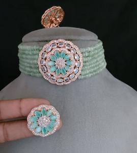 Ensemble ras du cou diamant américain à la mode avec boucles d'oreilles pour femmes et filles élégant tour de cou en pierre bleue et ensemble de boucles d'oreilles fête élégante - Product Image 3