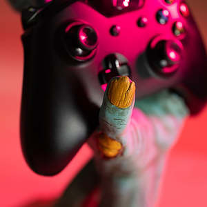 Support pour casque/manette Gameration One More Life pour décoration d'Halloween - Product Image 3