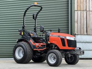 Envío Gratis Tractor Agrícola Compacto 4x4 de 25 HP, Diésel de 3 Cilindros, Elevación de 739 kg, Transmisión 9F+3R e Hidráulica de 26 L/min - Product Image 6